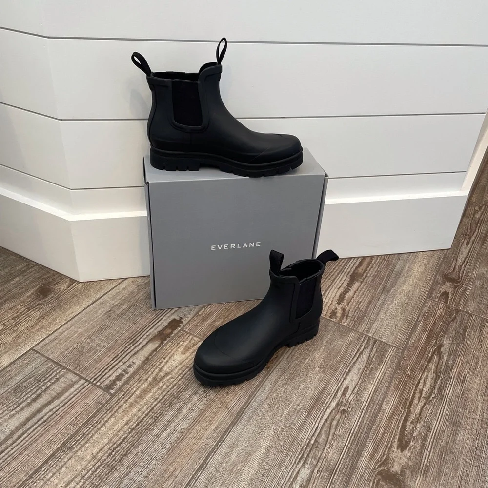 Everlane Black Chelsea Rain Boots